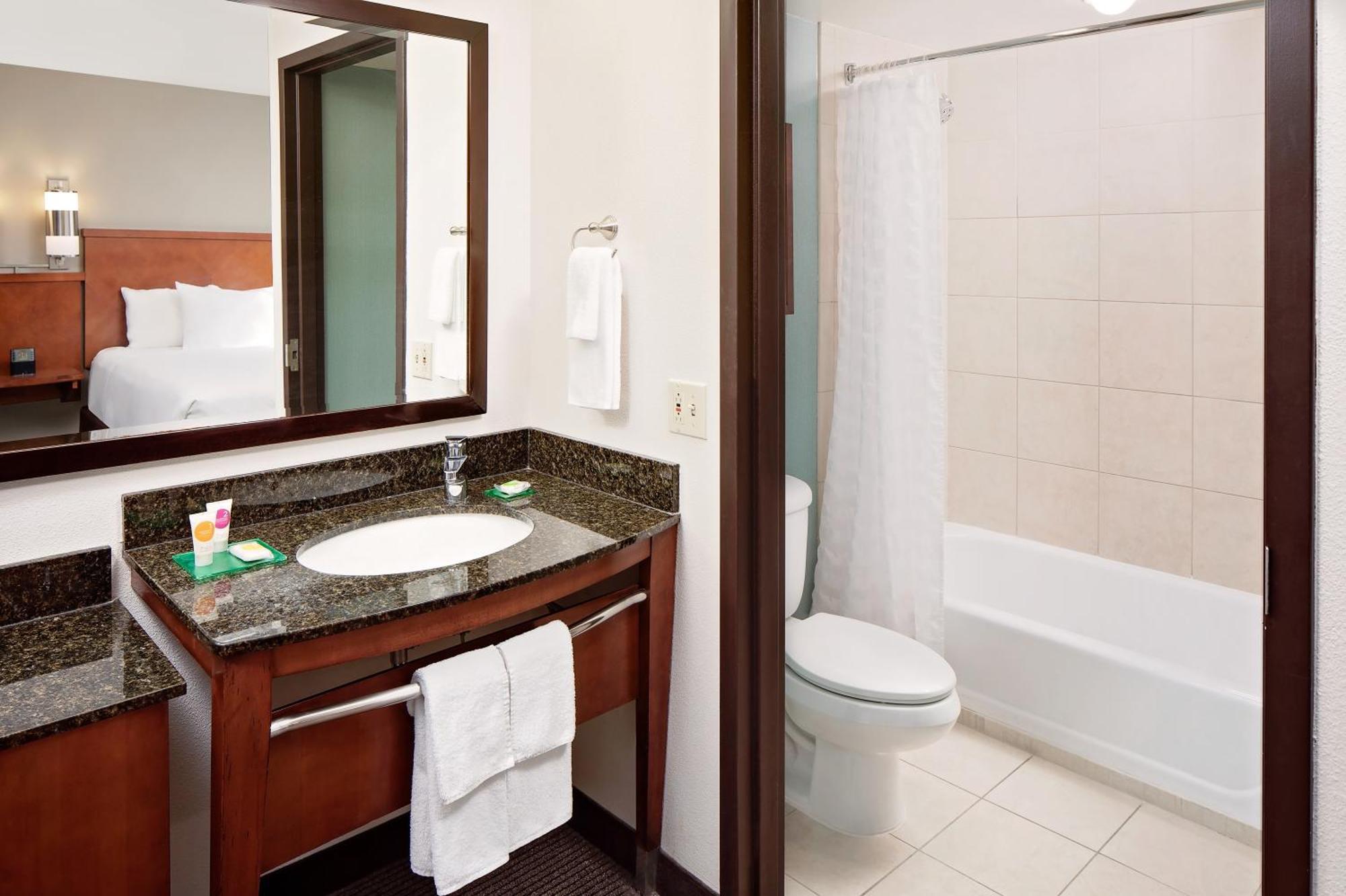 Hyatt Place Ontario/Rancho Cucamonga Værelse billede