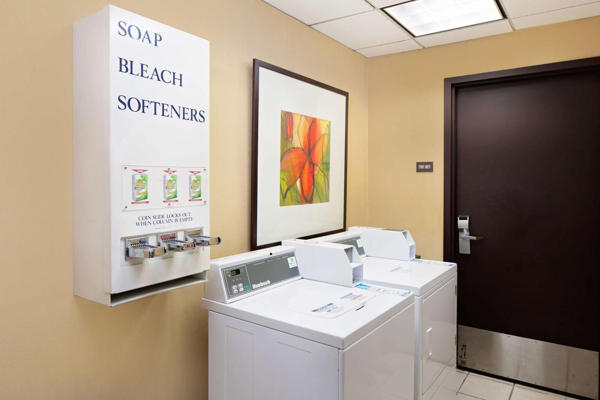 Hyatt Place Ontario/Rancho Cucamonga Eksteriør billede